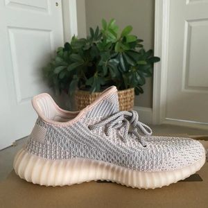 Yeezy 350 V2 Synth